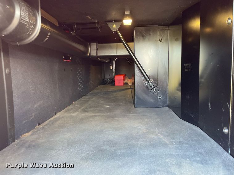 image for item NA9681 2020 Kenworth T880  semi truck