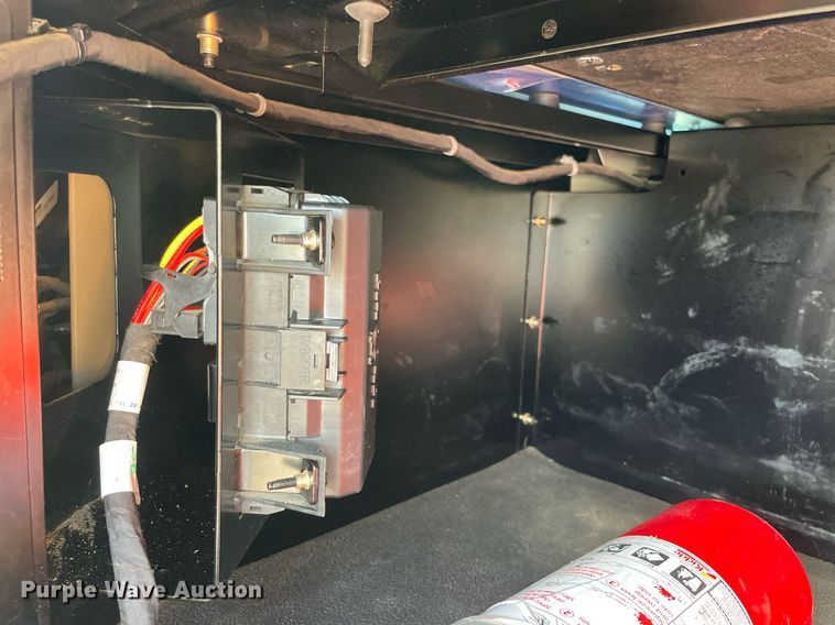 image for item NA9681 2020 Kenworth T880  semi truck