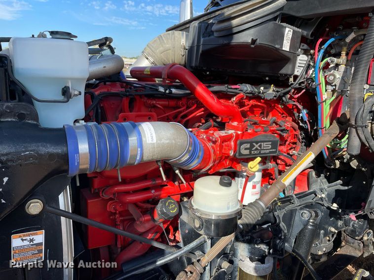 image for item NA9681 2020 Kenworth T880  semi truck