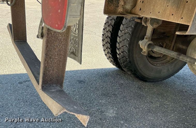 image for item NI9054 1999 GMC C6500  dump flatbed truck