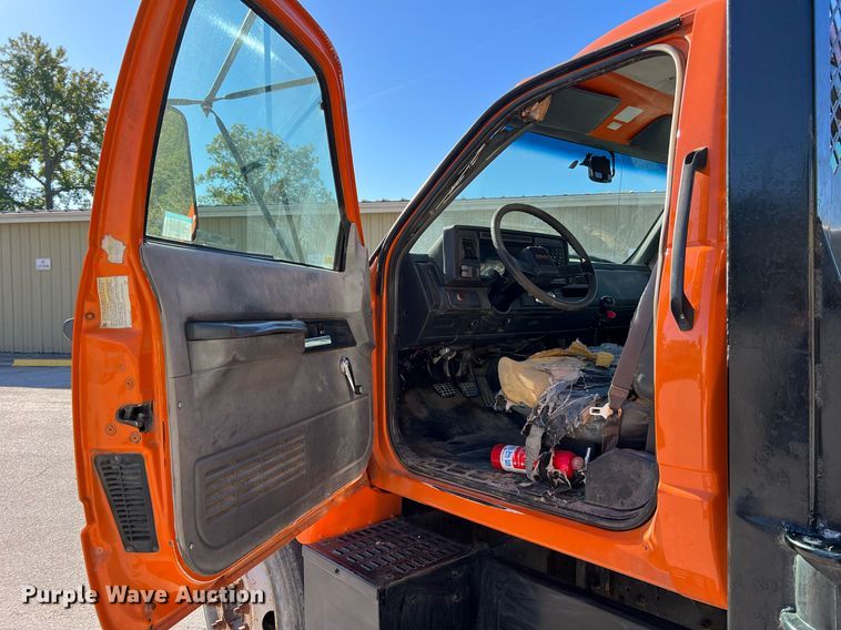 image for item NI9054 1999 GMC C6500  dump flatbed truck