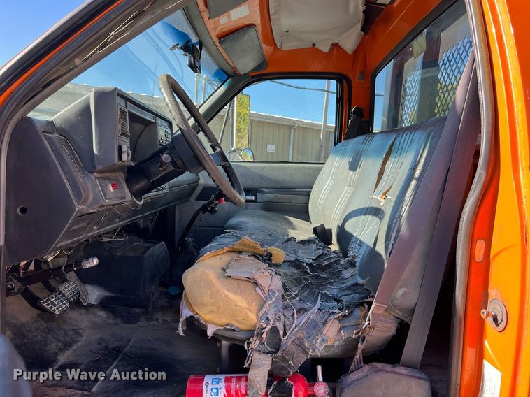 image for item NI9054 1999 GMC C6500  dump flatbed truck