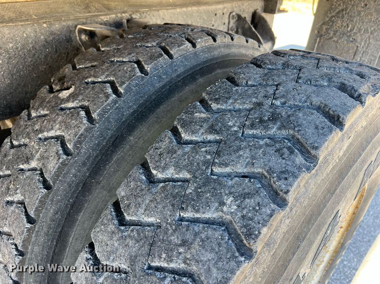 image for item NI9054 1999 GMC C6500  dump flatbed truck