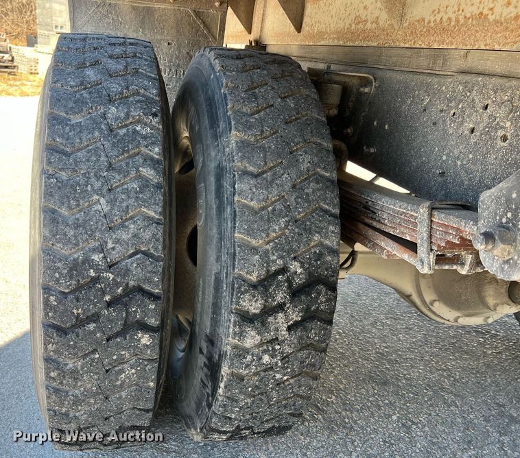 image for item NI9054 1999 GMC C6500  dump flatbed truck