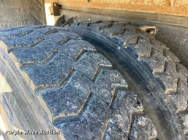 image for item NI9054 1999 GMC C6500  dump flatbed truck