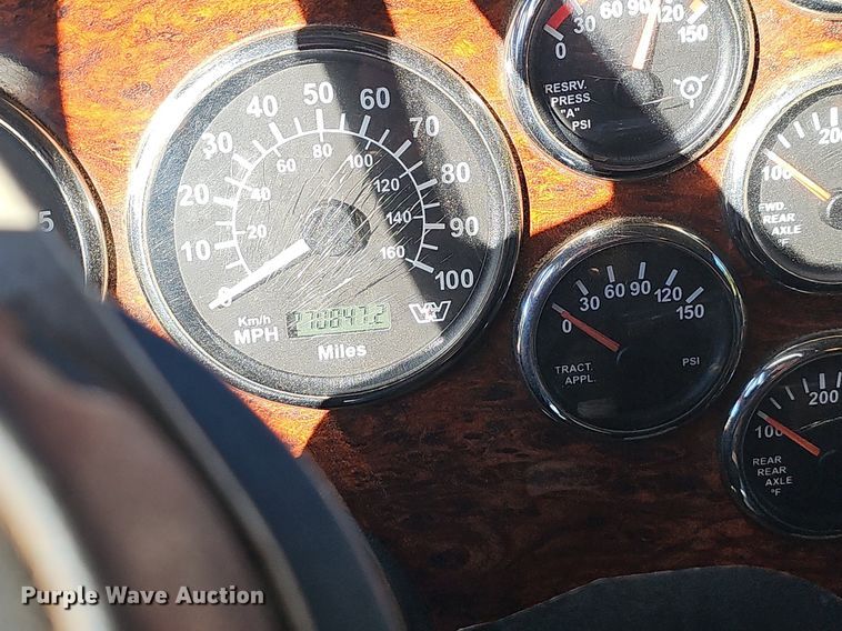 image for item NP9029 2005 Western Star 4900 EX  semi truck