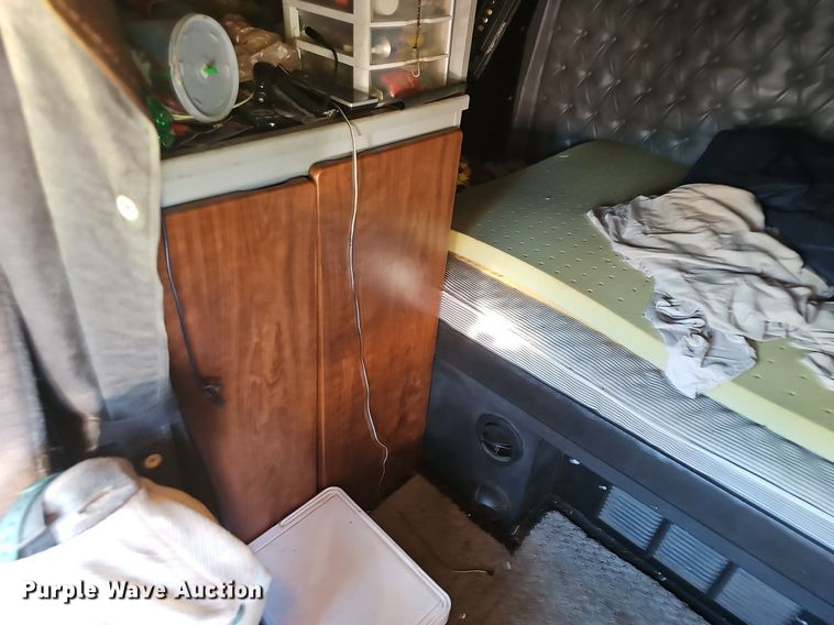 image for item NP9029 2005 Western Star 4900 EX  semi truck