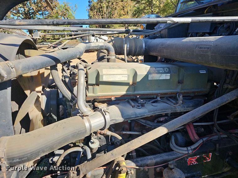 image for item NP9029 2005 Western Star 4900 EX  semi truck