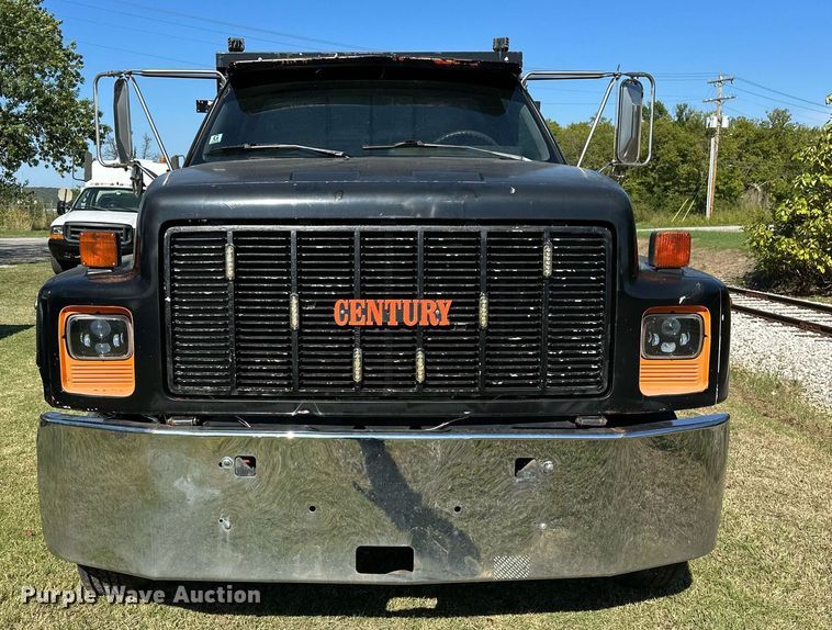 image for item NQ9328 1990 Chevrolet Kodiak C6500  tow truck