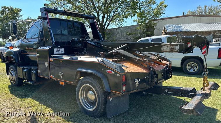 image for item NQ9328 1990 Chevrolet Kodiak C6500  tow truck