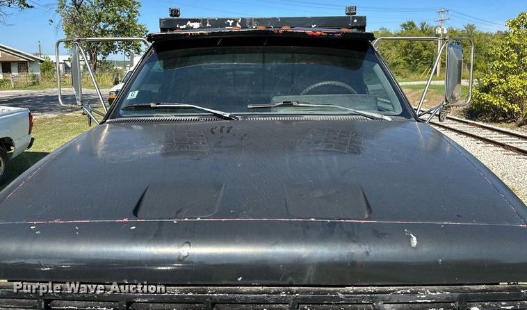 image for item NQ9328 1990 Chevrolet Kodiak C6500  tow truck