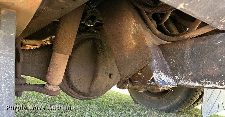 image for item NQ9328 1990 Chevrolet Kodiak C6500  tow truck