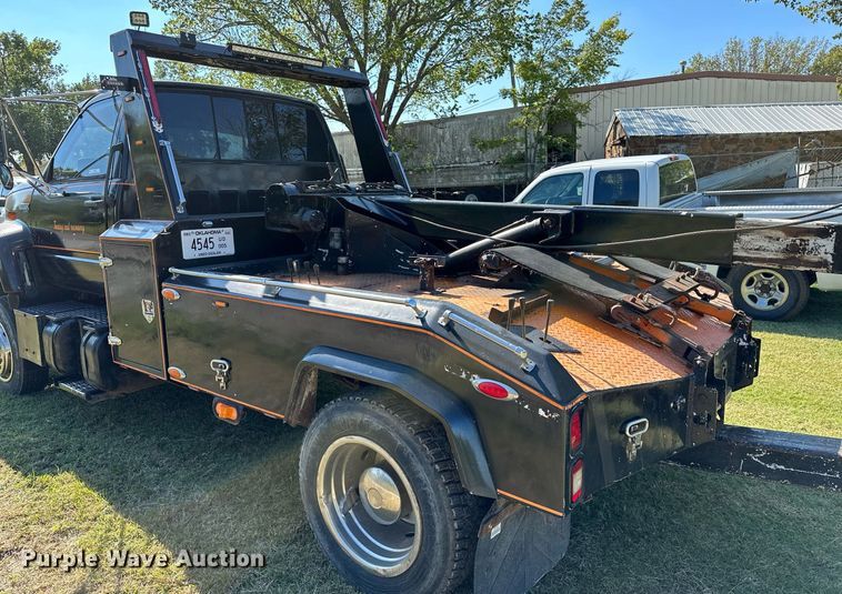 image for item NQ9328 1990 Chevrolet Kodiak C6500  tow truck