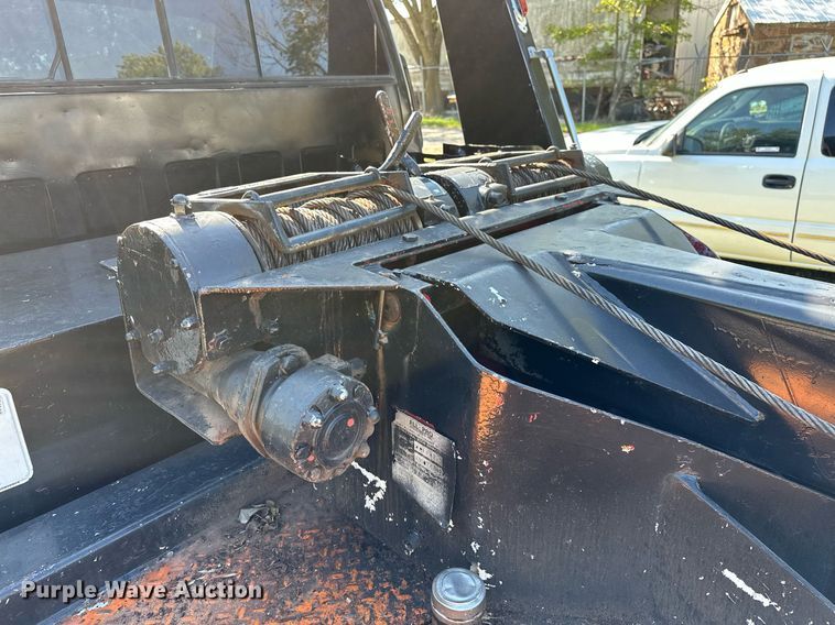 image for item NQ9328 1990 Chevrolet Kodiak C6500  tow truck