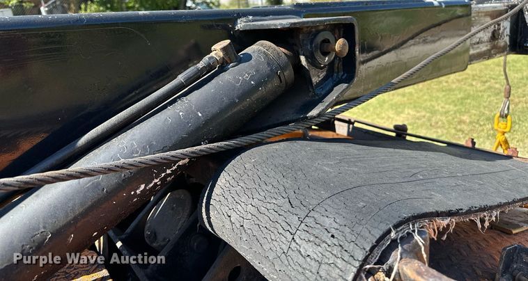 image for item NQ9328 1990 Chevrolet Kodiak C6500  tow truck