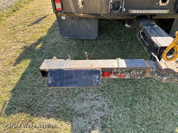 image for item NQ9328 1990 Chevrolet Kodiak C6500  tow truck