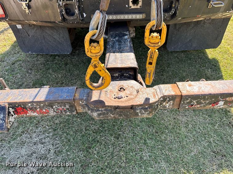 image for item NQ9328 1990 Chevrolet Kodiak C6500  tow truck