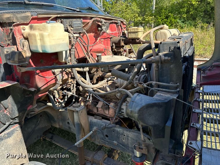 image for item NQ9328 1990 Chevrolet Kodiak C6500  tow truck