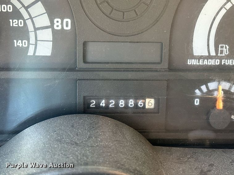 image for item NQ9328 1990 Chevrolet Kodiak C6500  tow truck