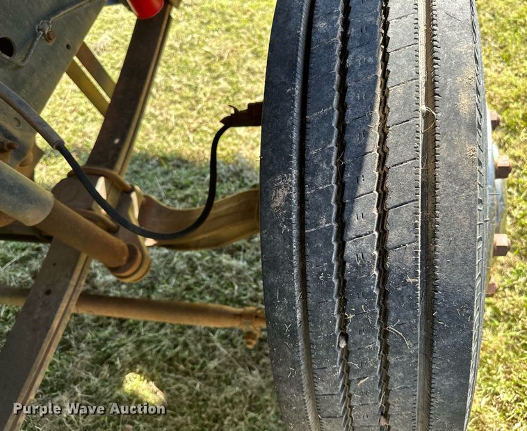 image for item NQ9328 1990 Chevrolet Kodiak C6500  tow truck