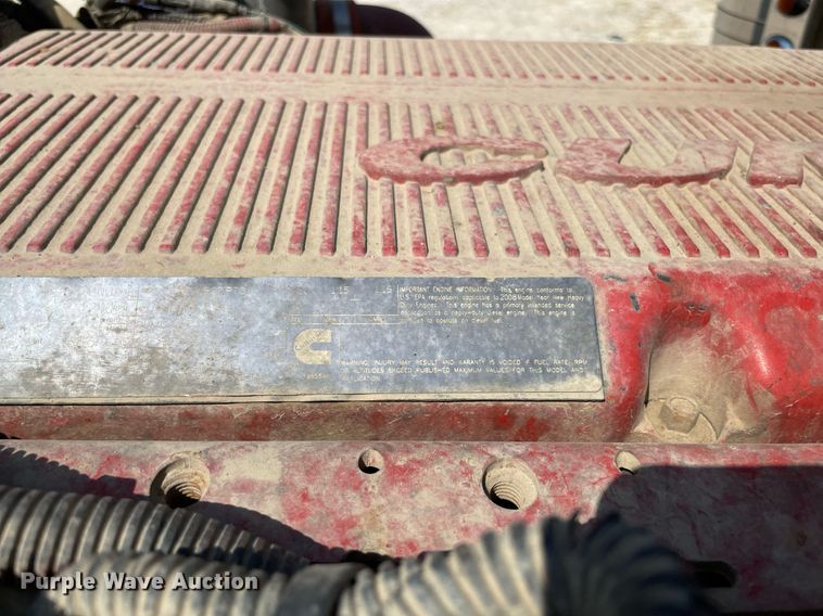 image for item NT9511 2010 Peterbilt 367  winch truck