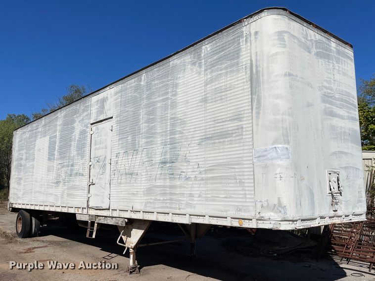 image for item NX9915 1970 Gindy  dry van trailer