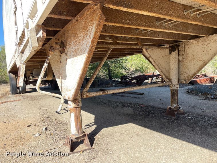 image for item NX9915 1970 Gindy  dry van trailer