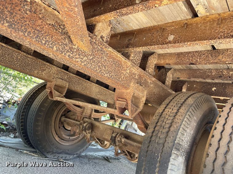 image for item NX9915 1970 Gindy  dry van trailer