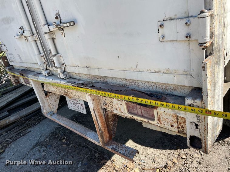 image for item NX9915 1970 Gindy  dry van trailer