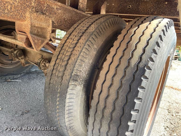 image for item NX9915 1970 Gindy  dry van trailer