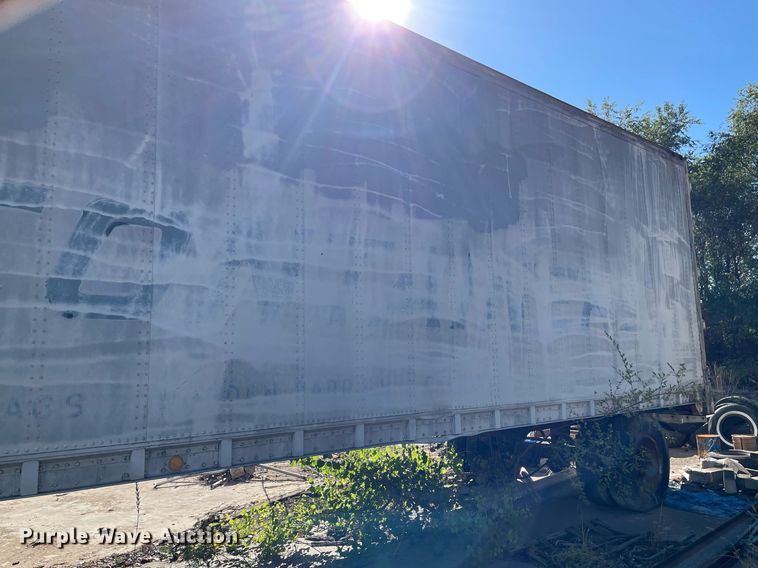 image for item NX9916 1969 Gindy  dry van trailer