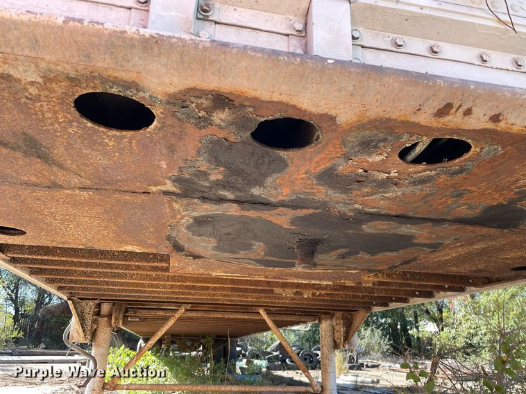 image for item NX9916 1969 Gindy  dry van trailer