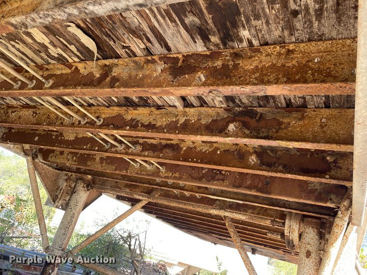 image for item NX9916 1969 Gindy  dry van trailer