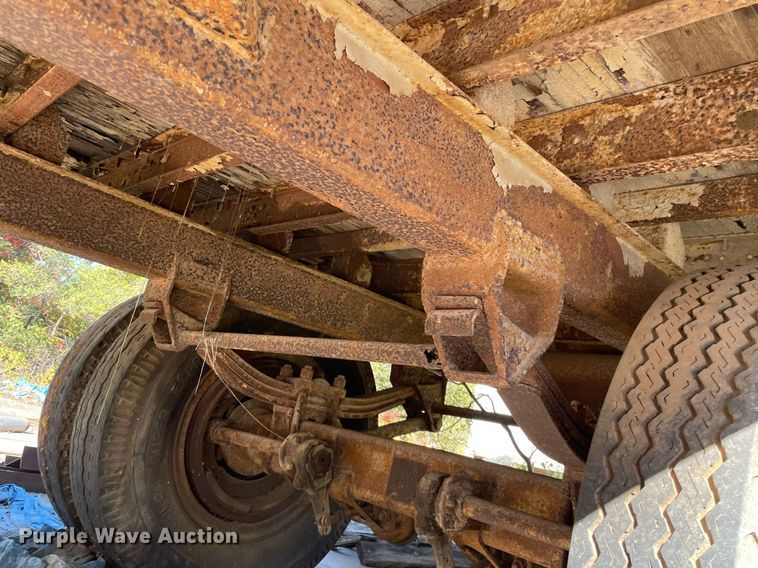 image for item NX9916 1969 Gindy  dry van trailer