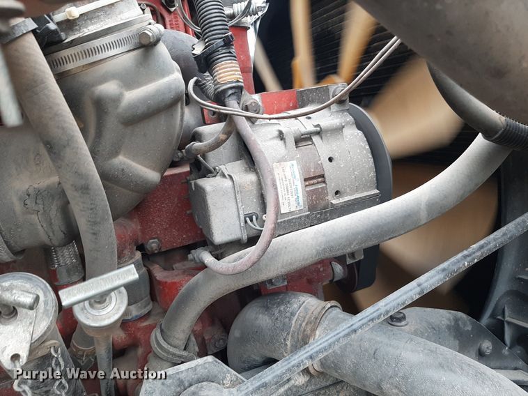 image for item OF9574 2009 International 8600  semi truck