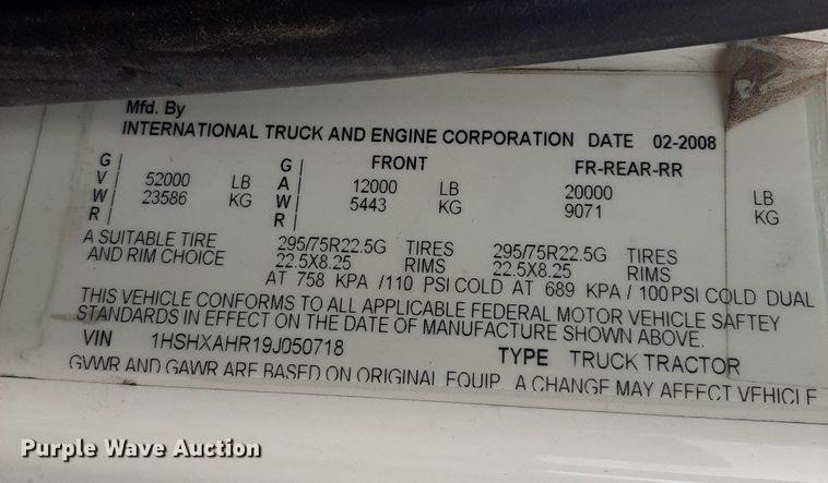 image for item OF9574 2009 International 8600  semi truck