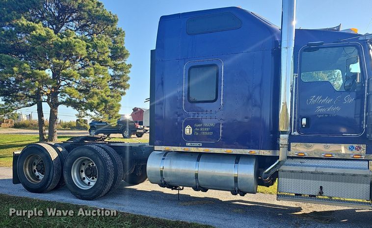 image for item OG9539 2003 Kenworth W900  semi truck