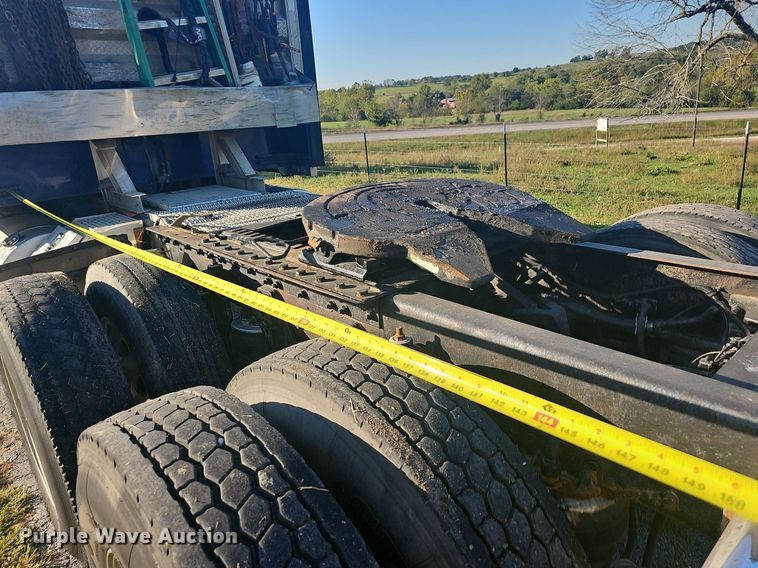 image for item OG9539 2003 Kenworth W900  semi truck