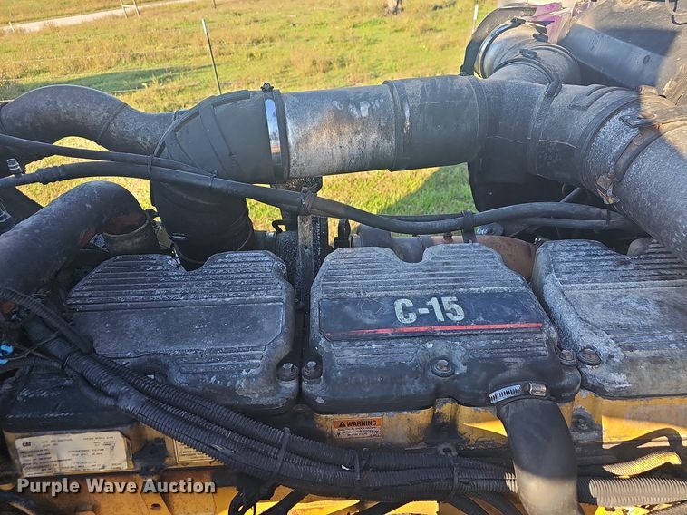 image for item OG9539 2003 Kenworth W900  semi truck