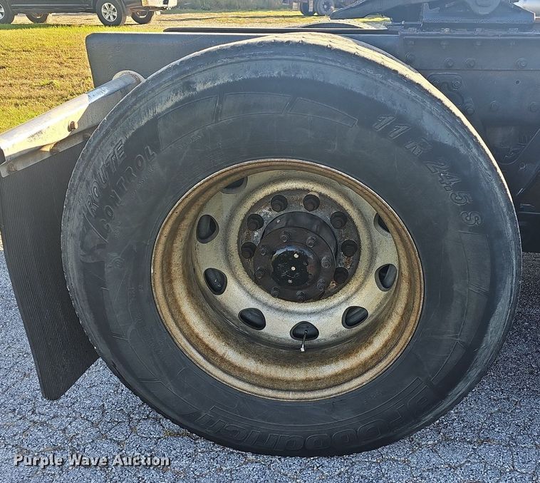 image for item OG9539 2003 Kenworth W900  semi truck