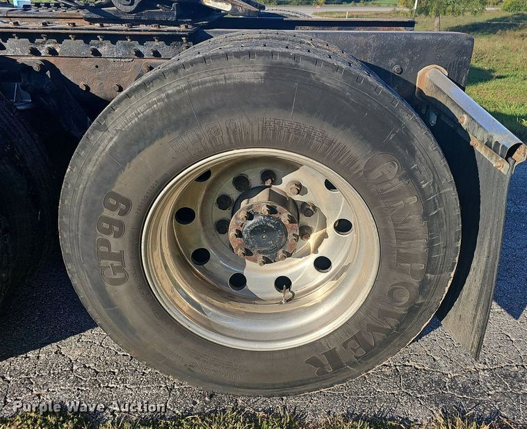 image for item OG9539 2003 Kenworth W900  semi truck