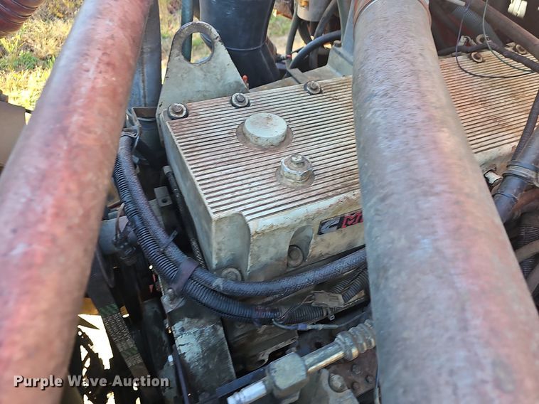 image for item OG9546 1995 International 9200  semi truck