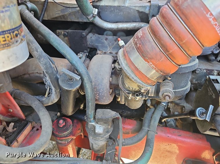 image for item OG9546 1995 International 9200  semi truck