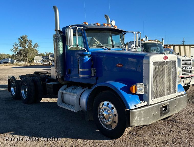 image for item OK9026 2007 Peterbilt 378  semi truck