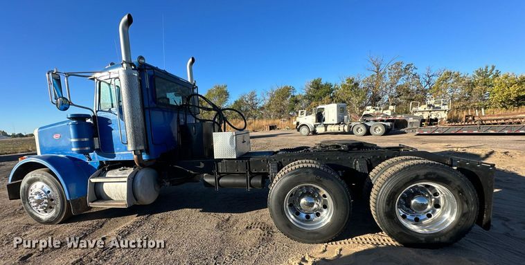 image for item OK9026 2007 Peterbilt 378  semi truck