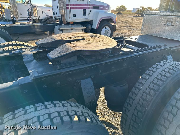 image for item OK9026 2007 Peterbilt 378  semi truck