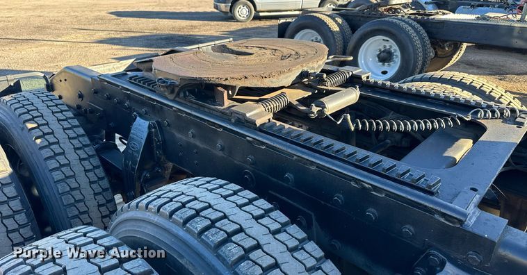 image for item OK9026 2007 Peterbilt 378  semi truck