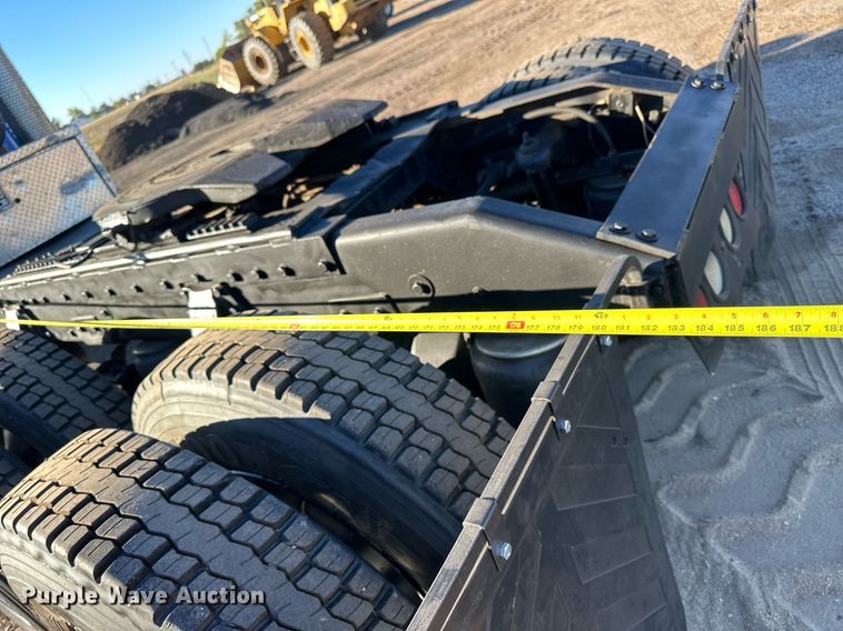 image for item OK9026 2007 Peterbilt 378  semi truck