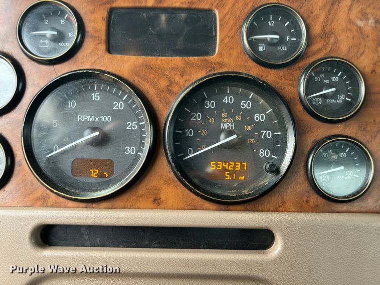 image for item OK9026 2007 Peterbilt 378  semi truck