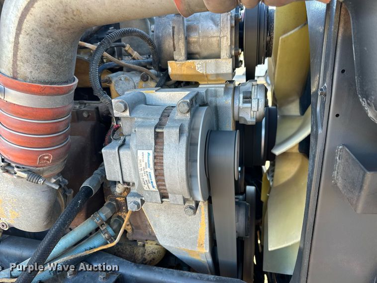 image for item OK9026 2007 Peterbilt 378  semi truck